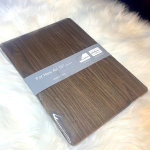 Macbook Air 13” snap on cover!